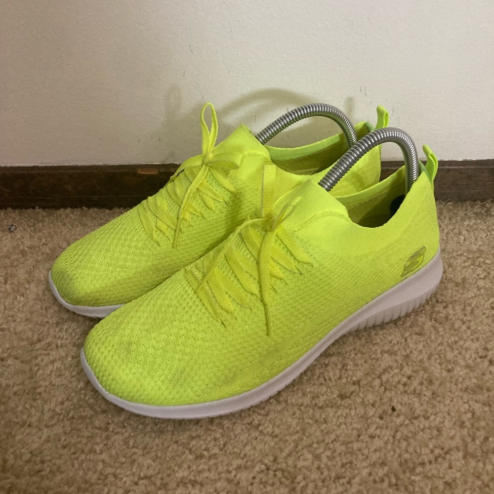 Skechers Ultra Flex Trainers. Womens 9.5